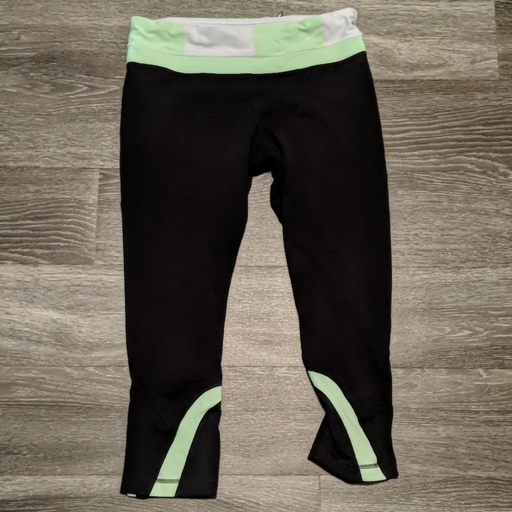 Lululemon cropped run Inspire 2 tights